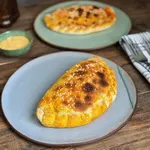 تصویر کالزون گوشت