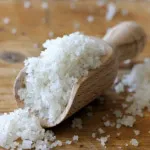  سنگ نمک خرد شده