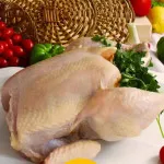 تصویر مرغ پاک شده درسته با پوست